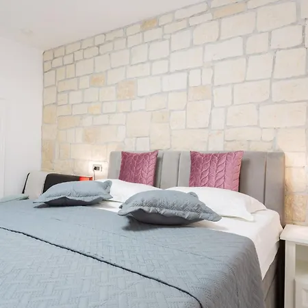 Arbol Lägenhet Split